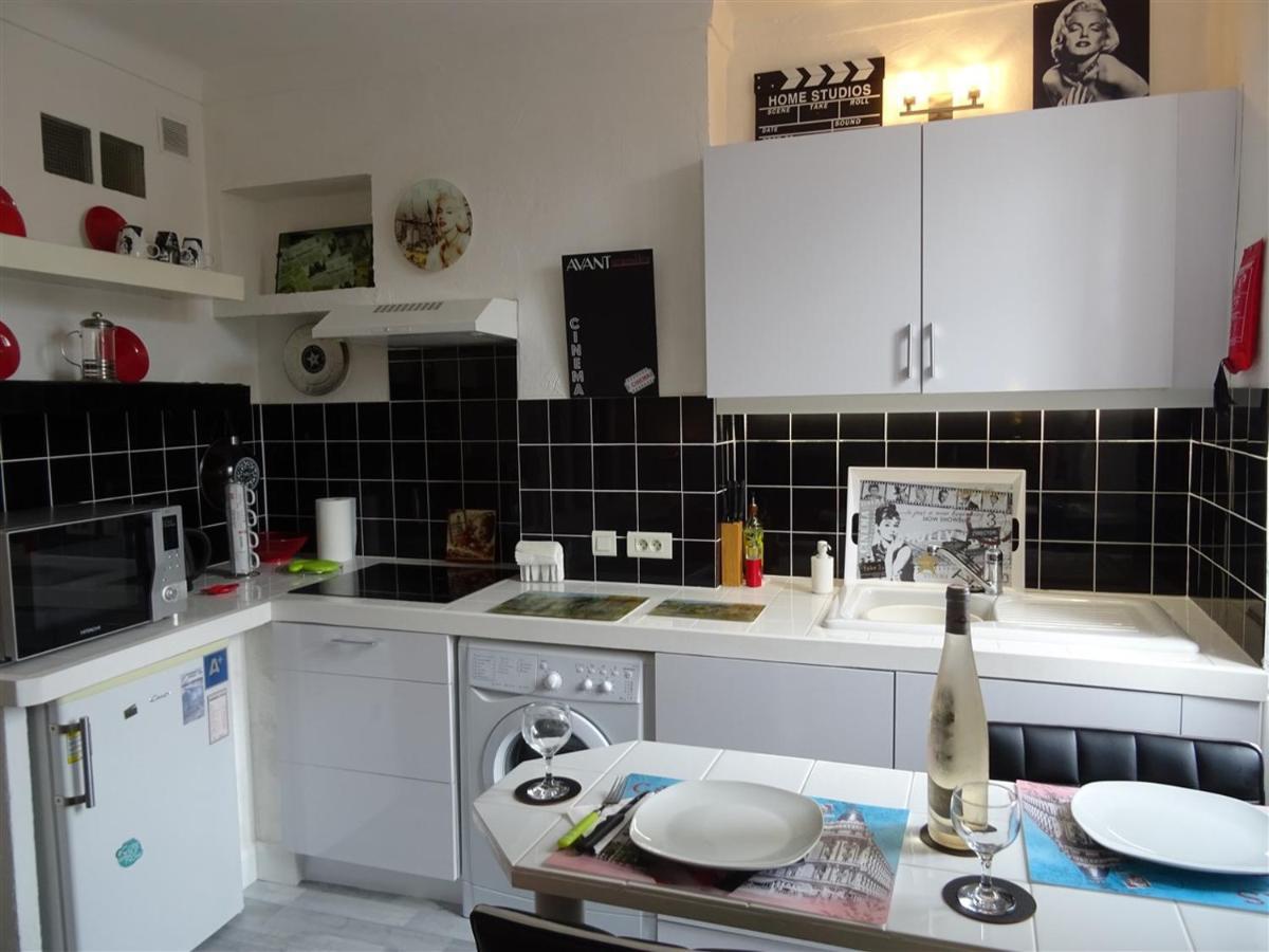 Apartment Rue St Antoine Кан Екстериор снимка