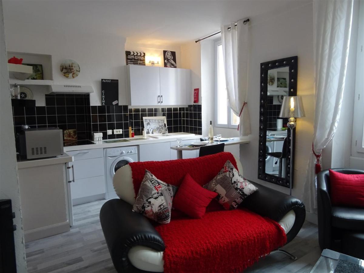 Apartment Rue St Antoine Кан Екстериор снимка