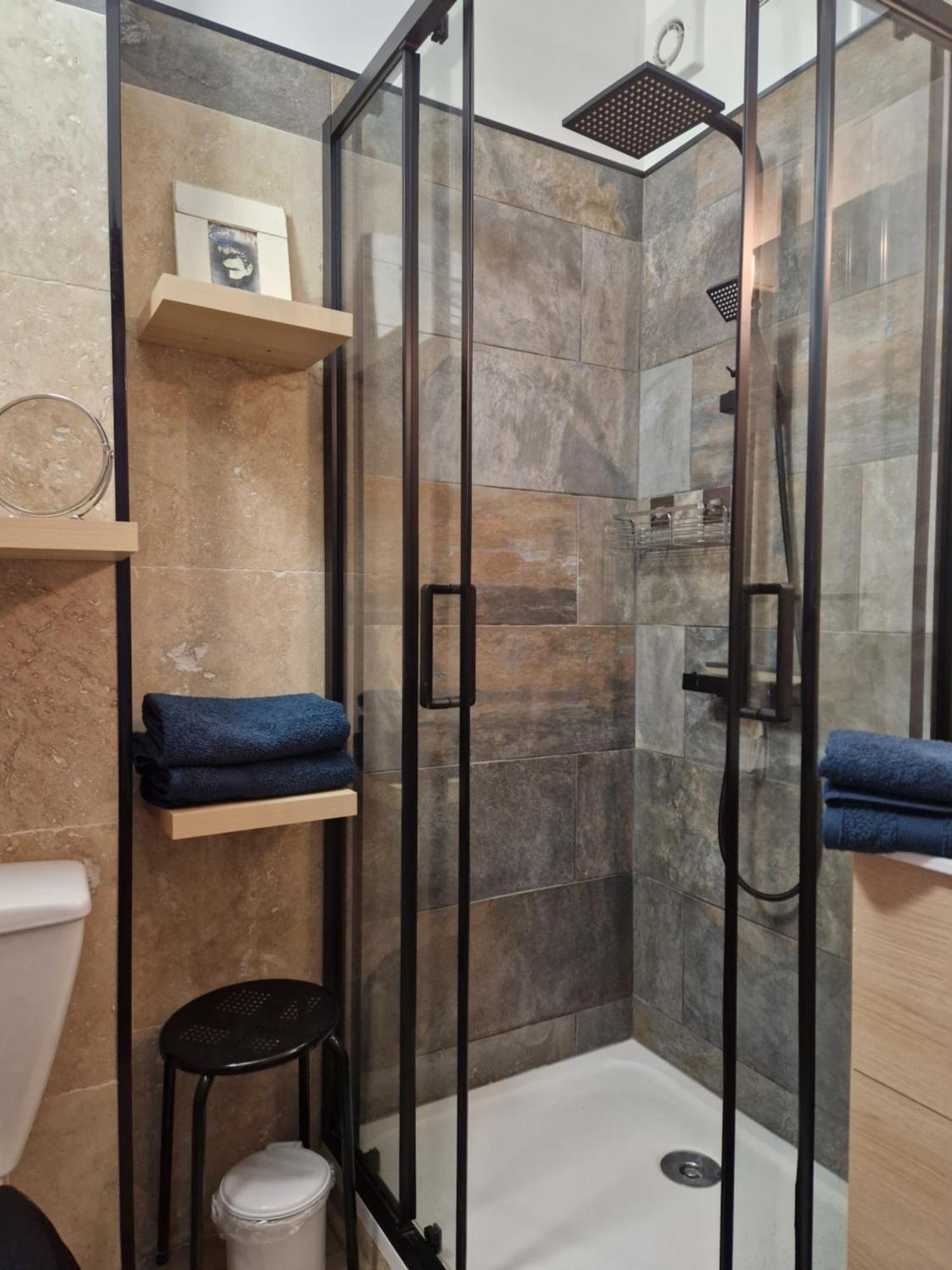 Apartment Rue St Antoine Кан Екстериор снимка